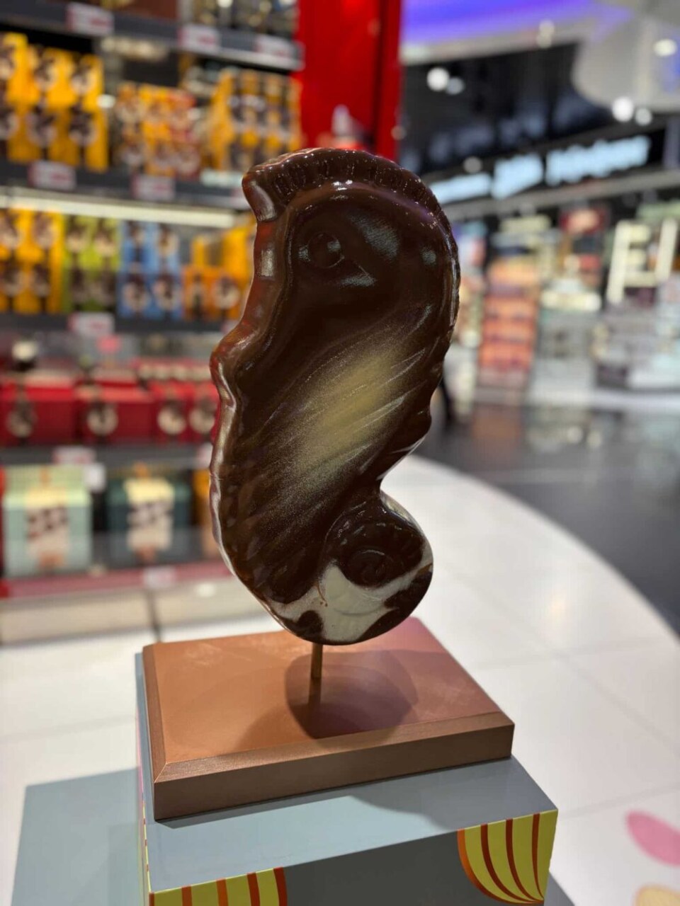 Guylian seahorse custom paint Batartworks