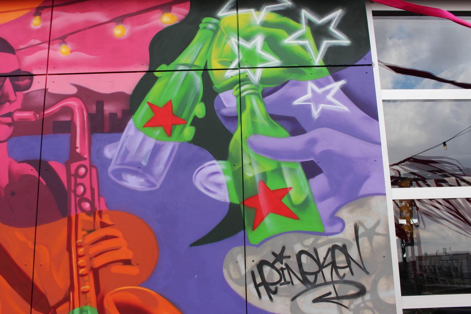 Dakterras street art mural - Heineken x Bar Bistro Bureau-01