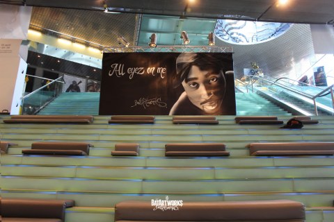 Tupac graffiti 'All eyez on me' Pathe
