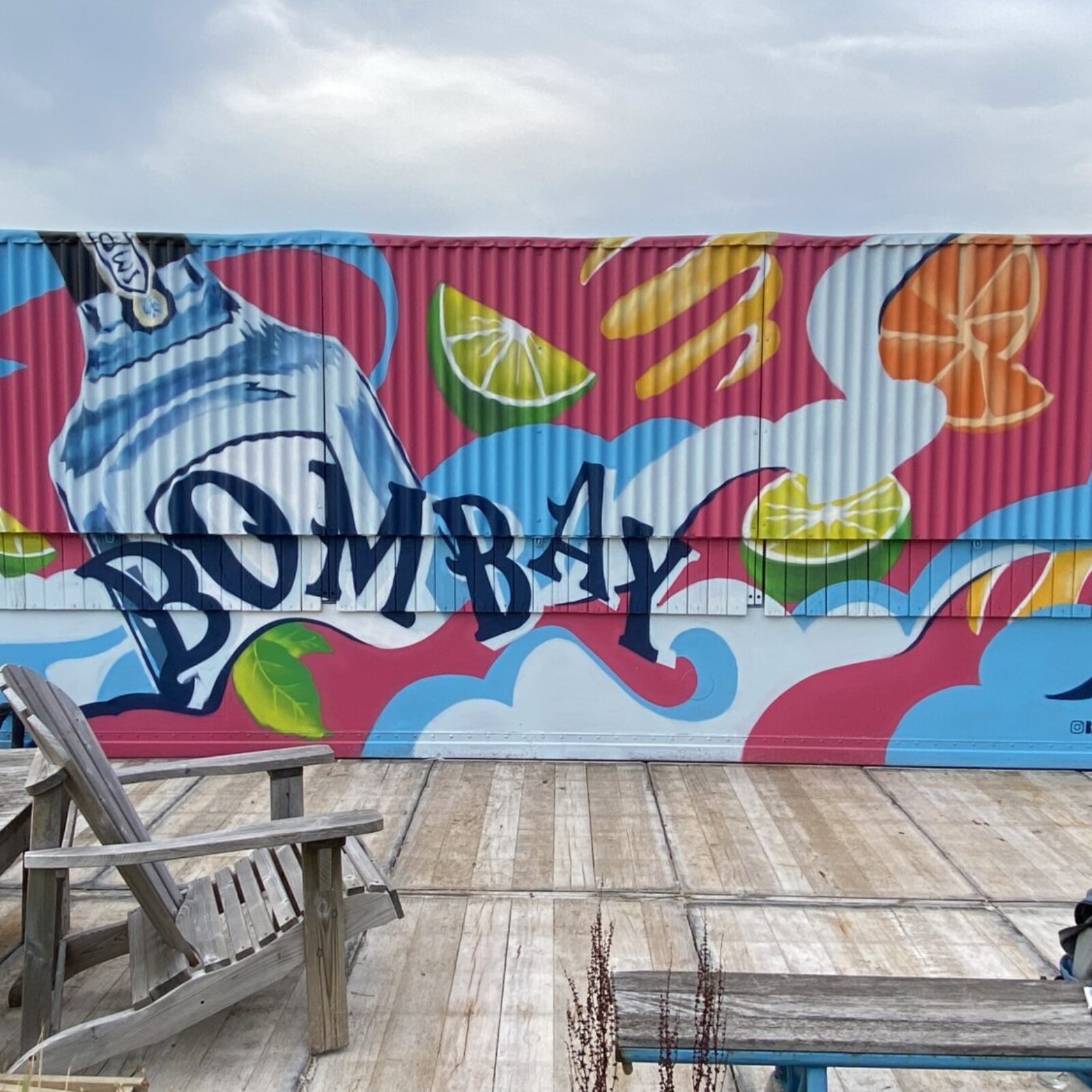 Graffiti Bombay bar container BatArtworks