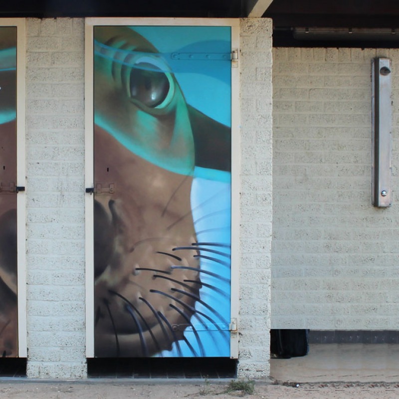 street art Almere Seal